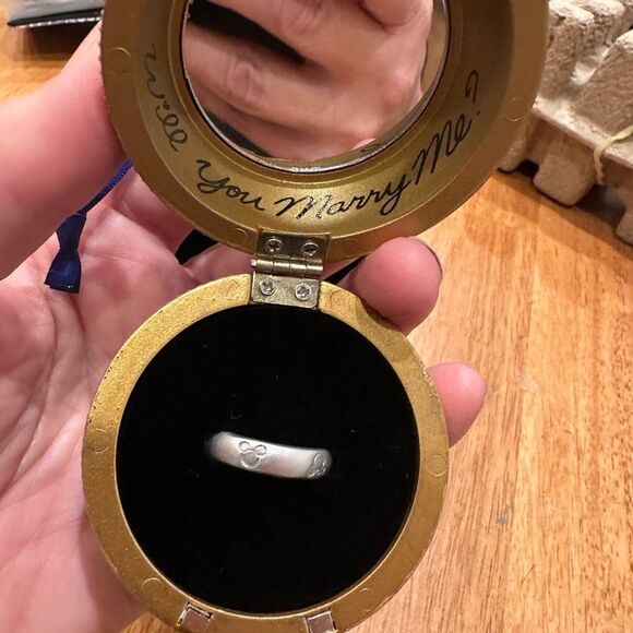 Mickey Mouse engagement box ornament - Picture 3 of 5